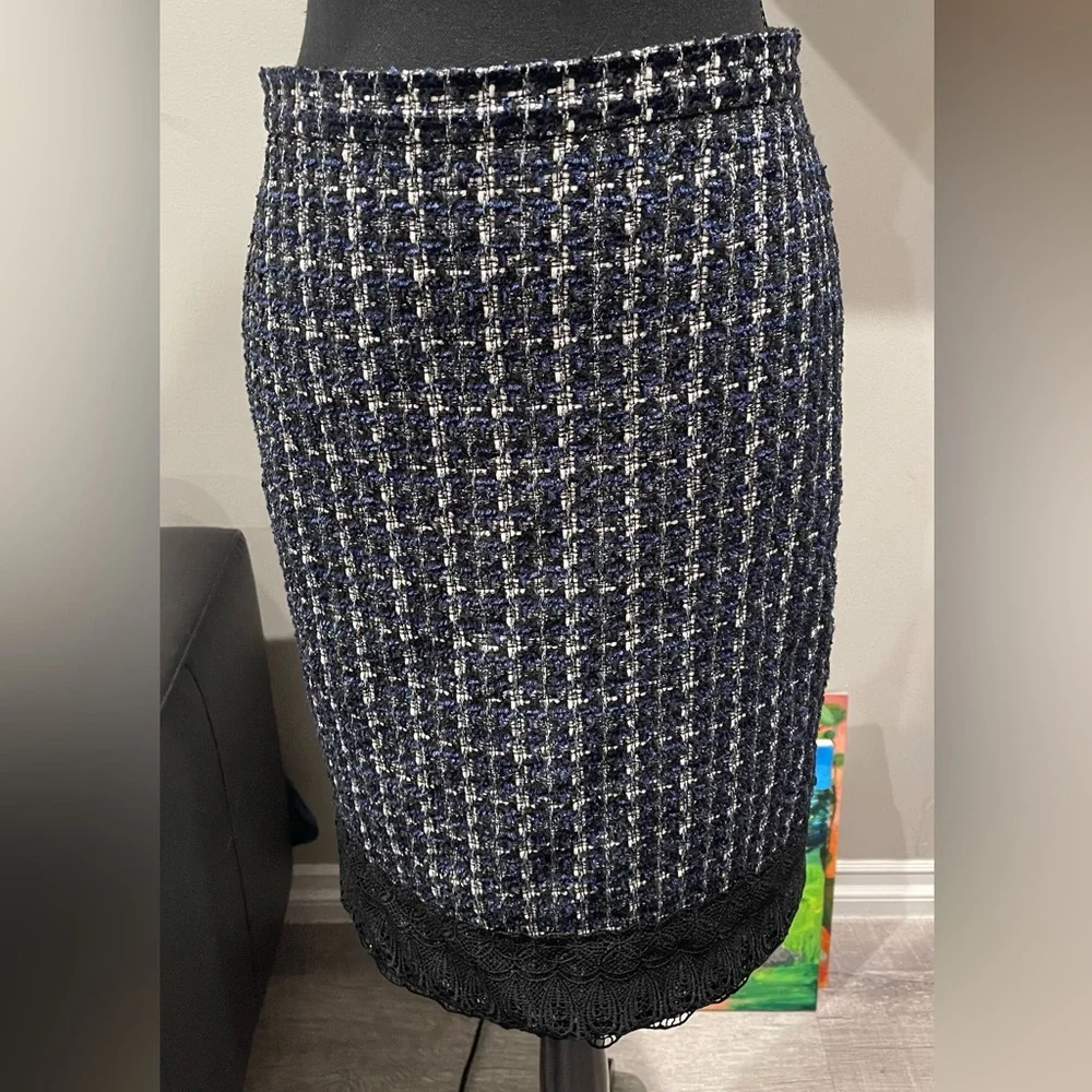 Ann Taylor‎ Tweed Lace Hem Pencil Skirt